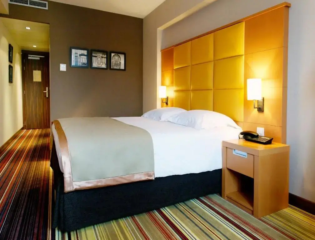 Club Double room (full double bed)