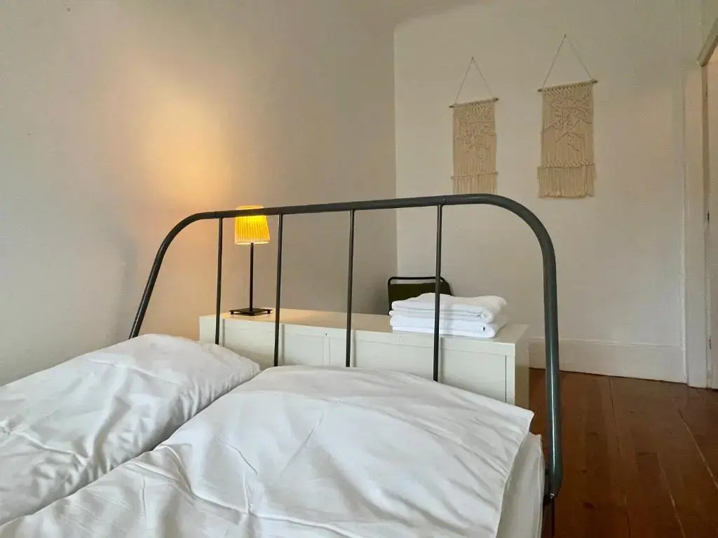 Double room (full double bed)