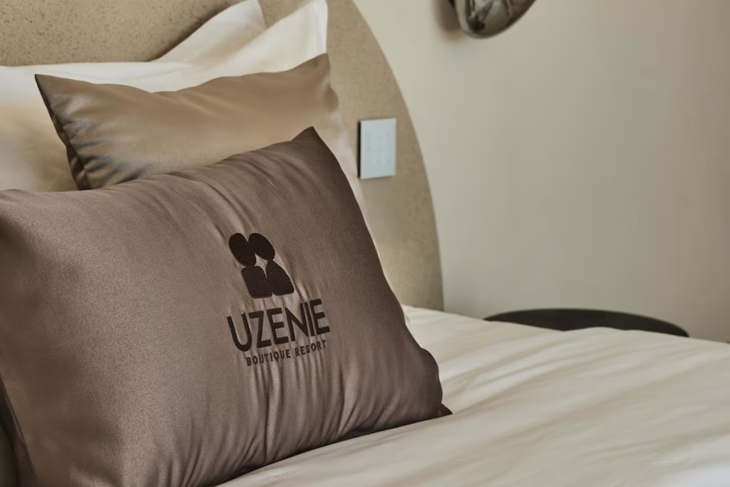 Uzenie All Suites Boutique Resort - Chambres