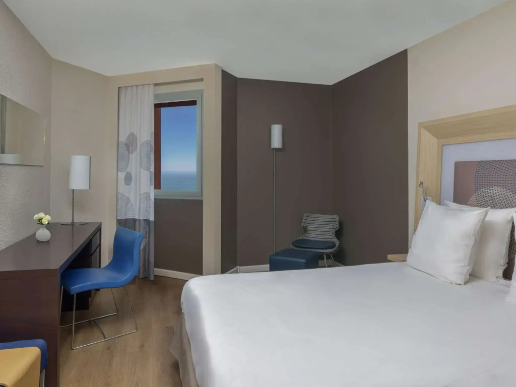 Standard Double room with sea view (full double bed)