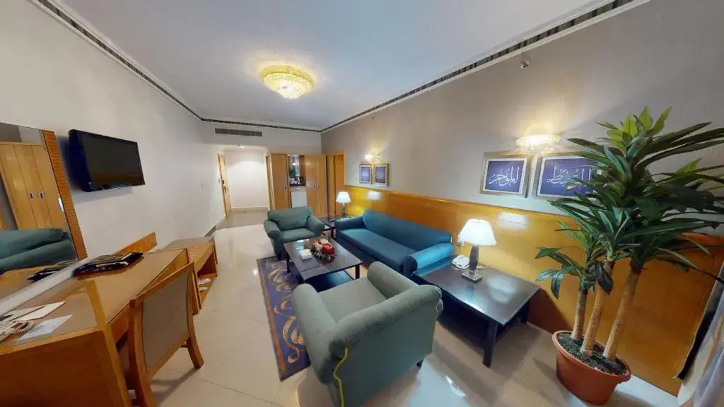Deluxe Suite