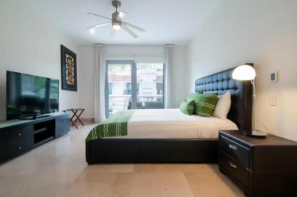 2 Bedrooms Luxury Valencia Sextuple Apartment