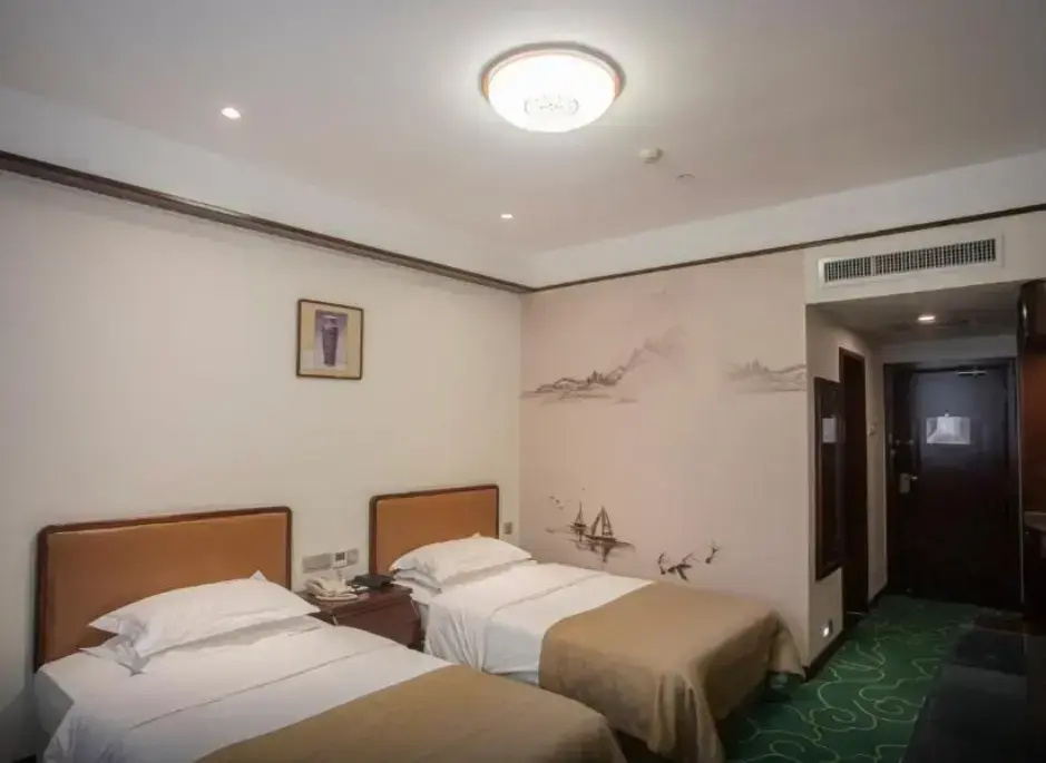 Simple Double room (twin beds)