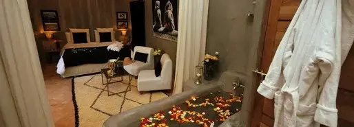 Marrakech Double Suite full double bed