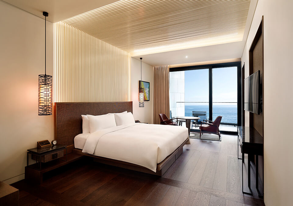 Cabin X Ocean Suite