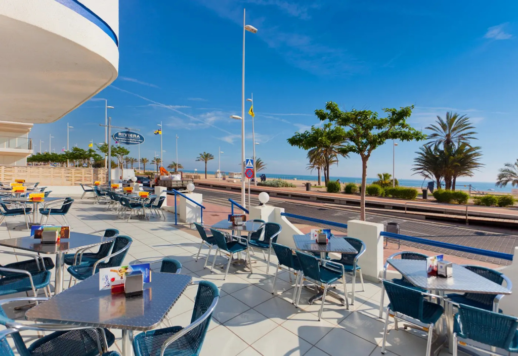 Beach & Waterfront