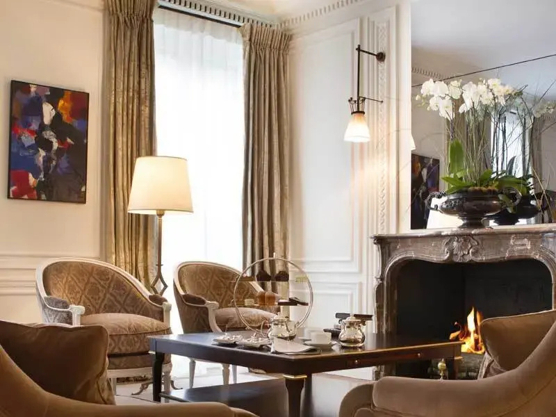 La Reserve Paris Hotel and Spa 69