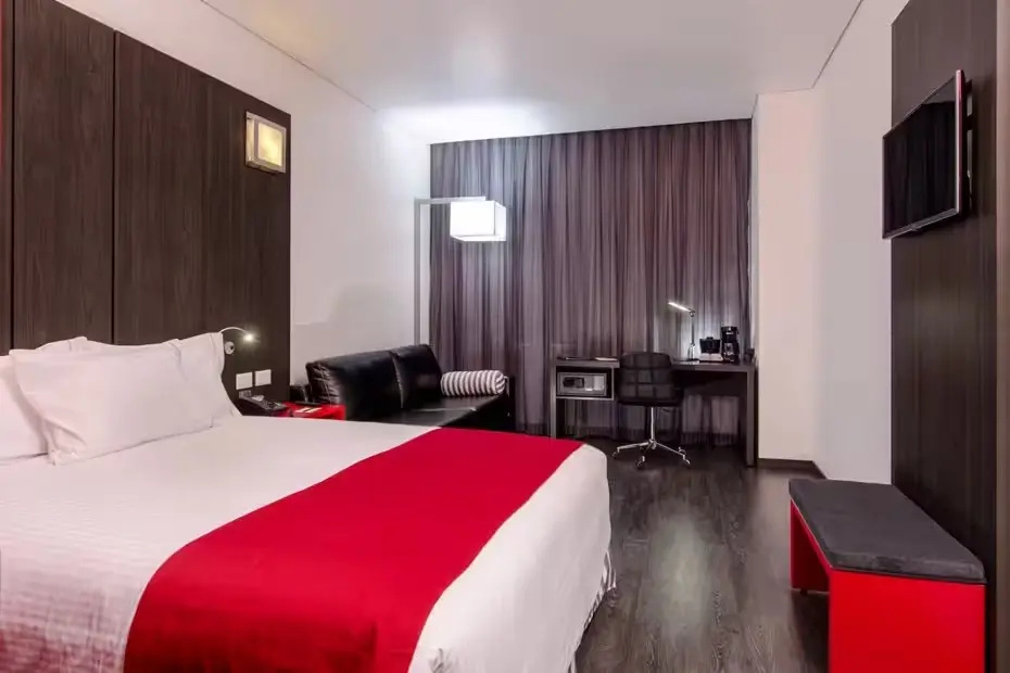 Double Suite (full double bed)