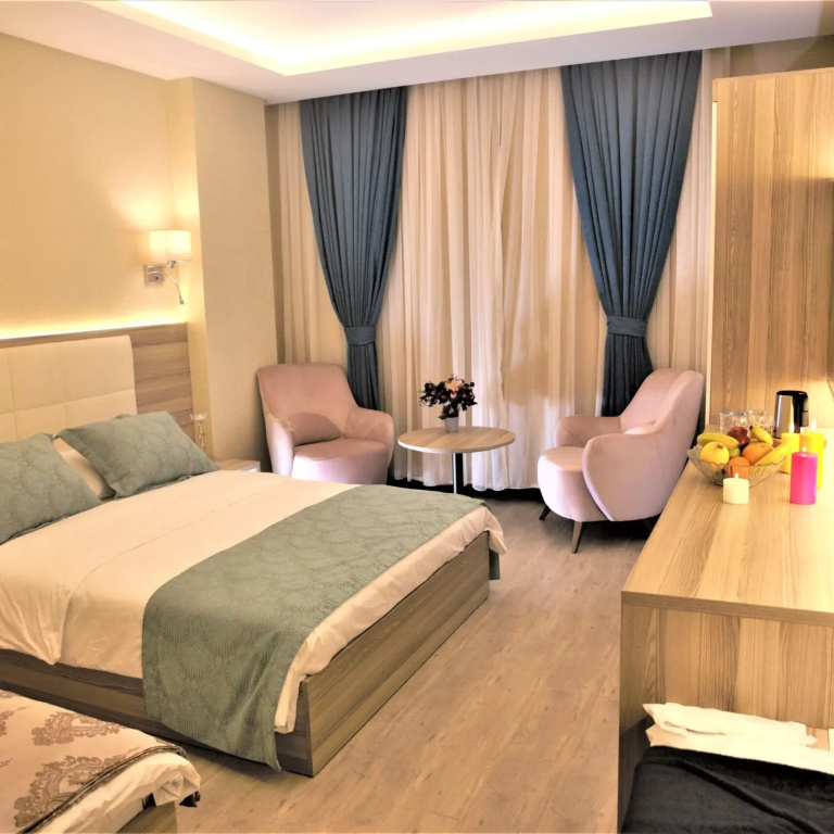 Luxury Double room (full double bed)