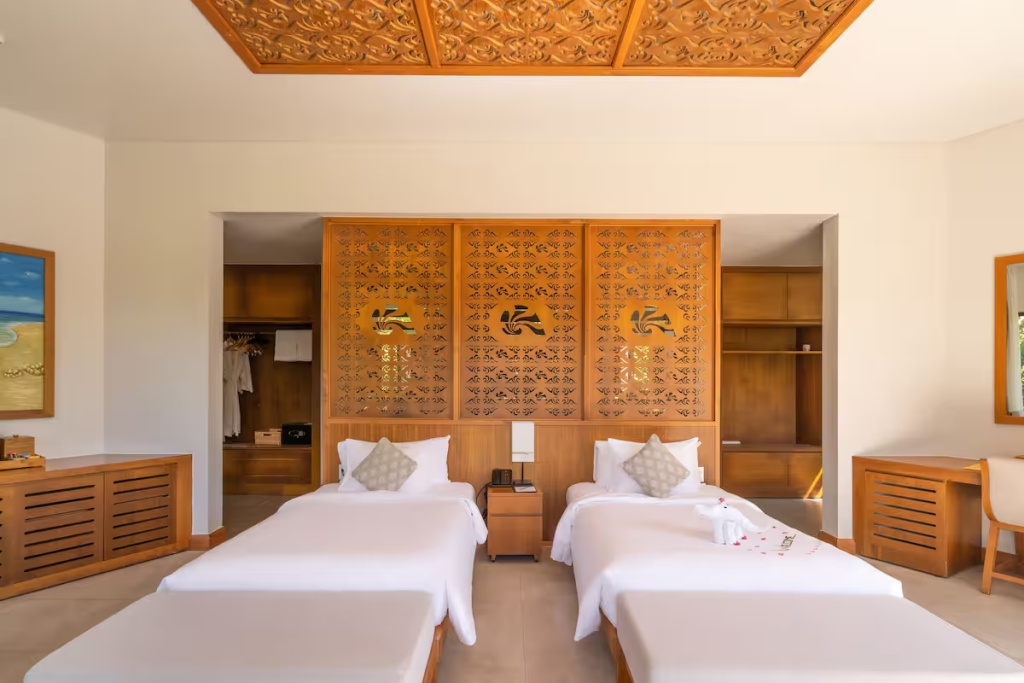 Luxury Double Villa with garden view (full double bed)