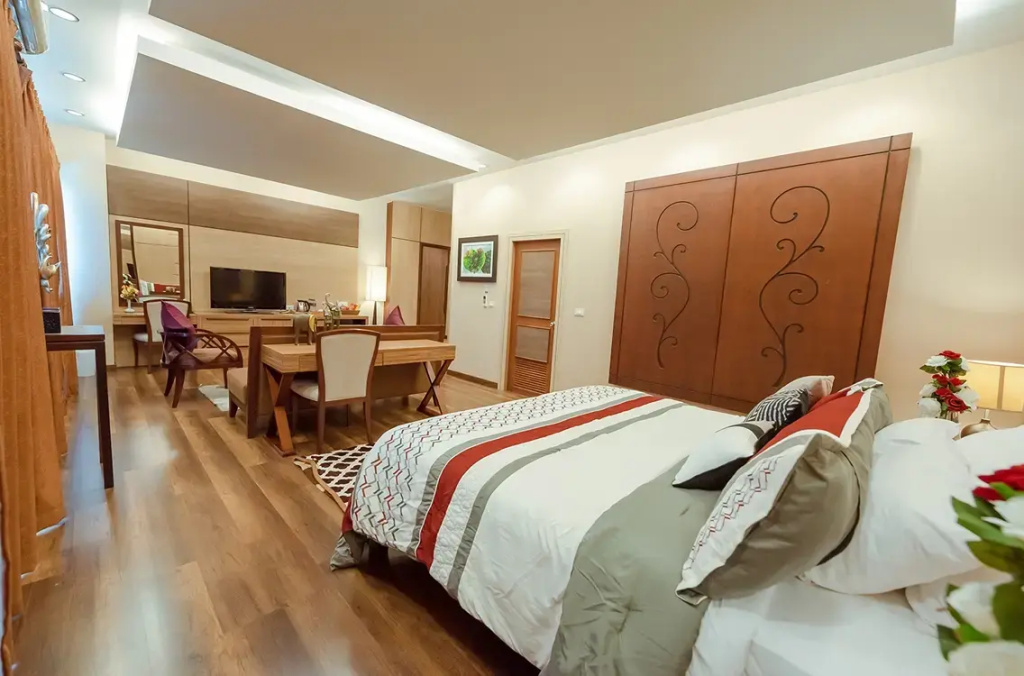 Double Junior Suite (full double bed)