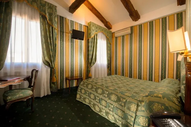 Standard Double room (full double bed)