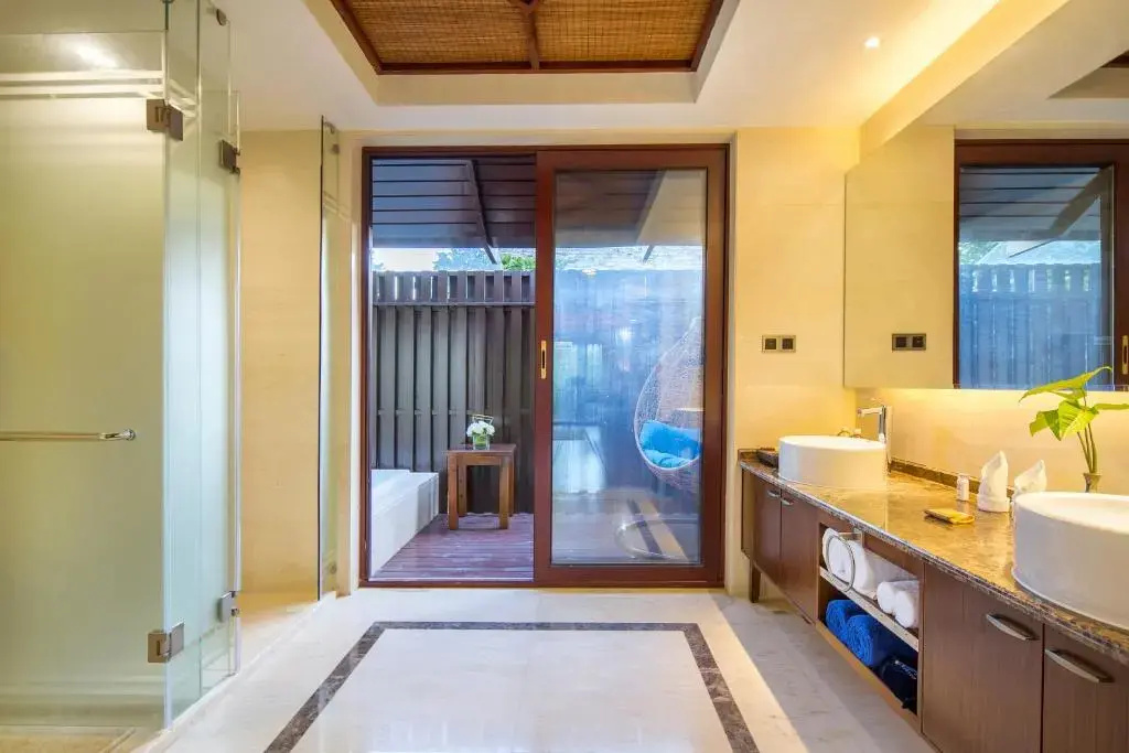 Yalong Bay Villas & Spa, о. Хайнань, Китай мініатюра 23
