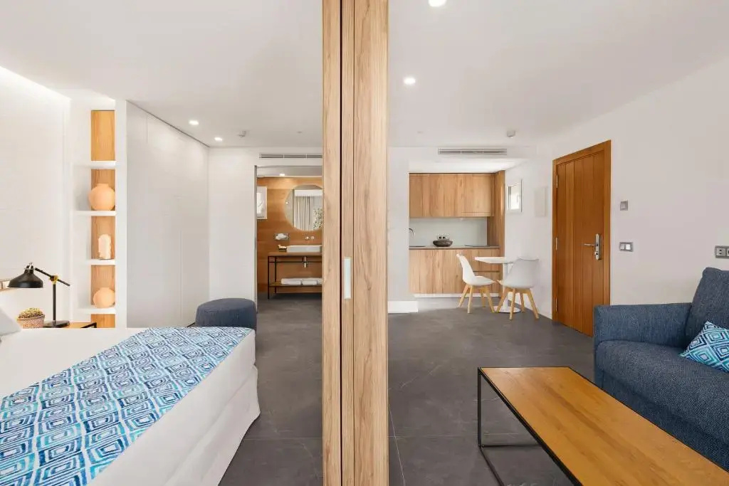 Bahía Suites Camp De Mar - Chambres