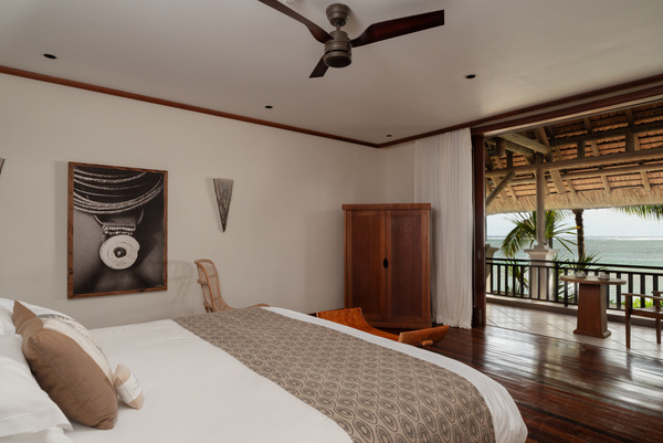 Heritage Villa beachfront