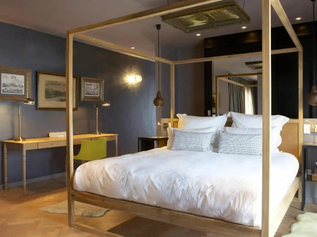 Mountain View Selection Double room (full double bed)