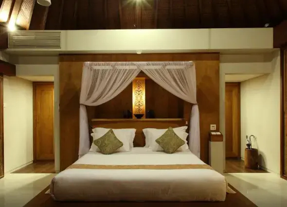 Double Suite (full double bed)