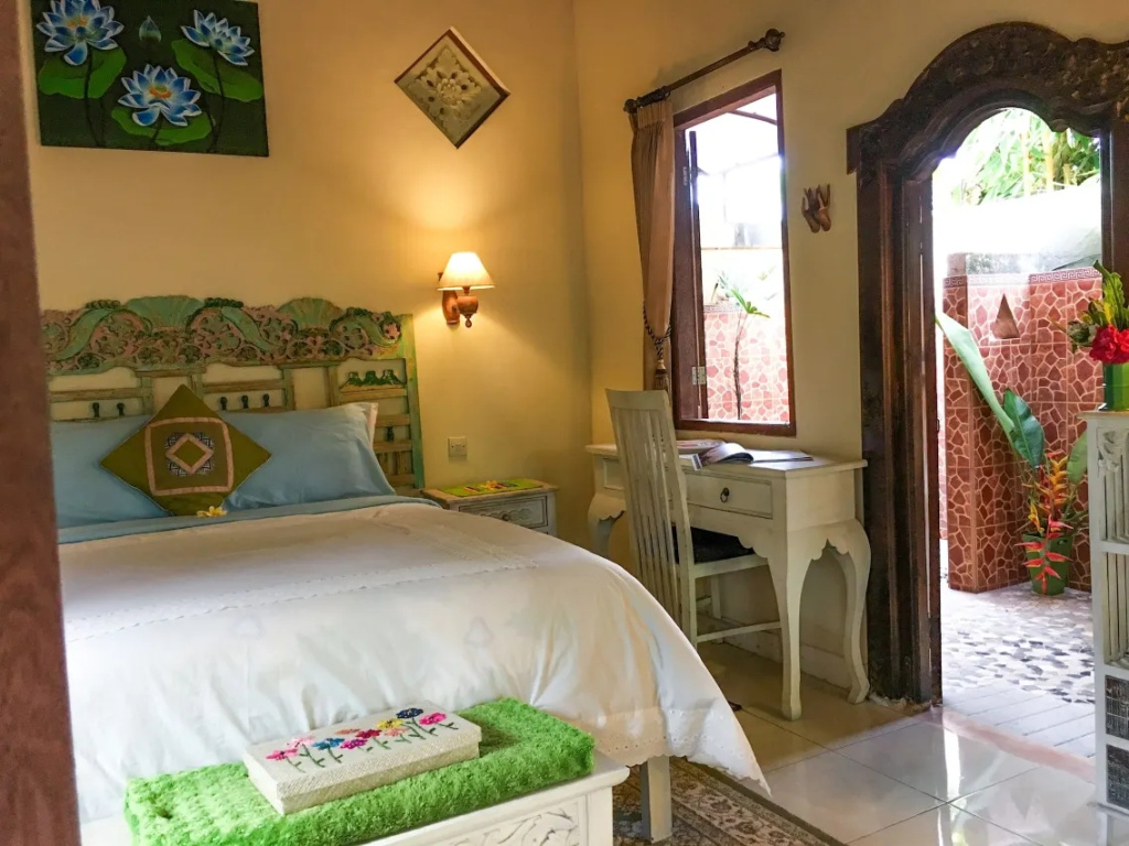 Lotus Double Cottage (full double bed)