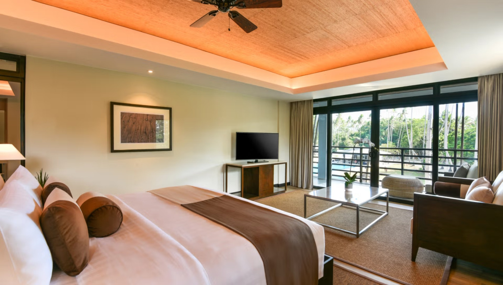 1 Bedroom Double Suite with pool view (full double bed)