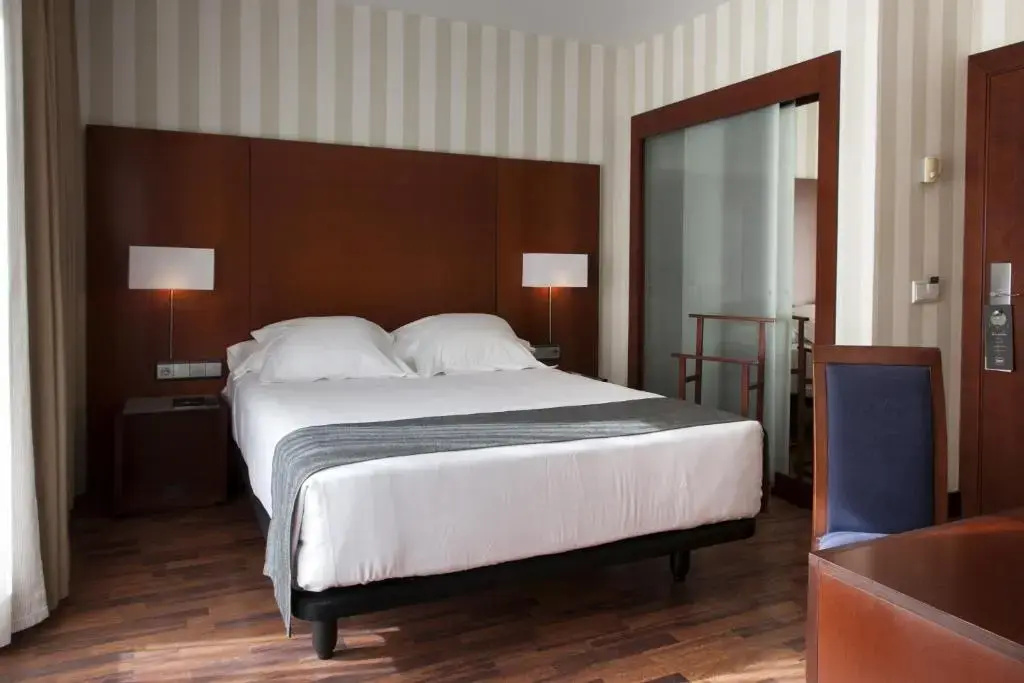 Matrimonial Double room (full double bed)