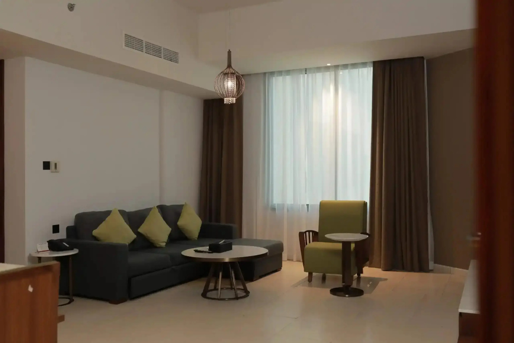 Double Junior Suite (full double bed)