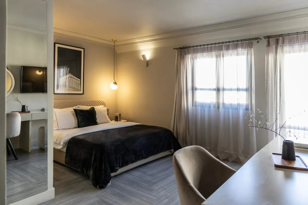 Double room with balcony (full double bed)