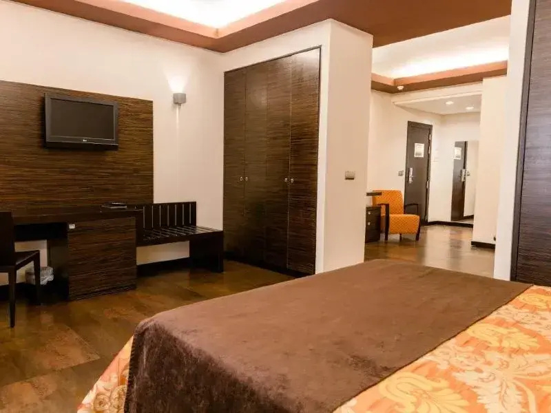 Double Junior Suite full double bed