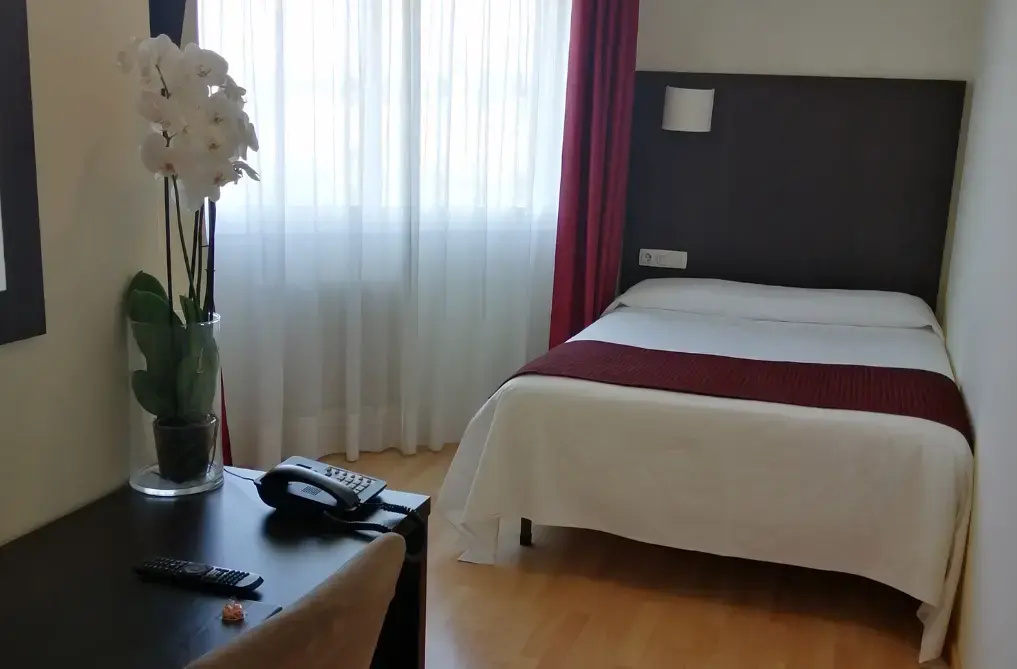 Hotel Santiago Apostol - Chambres