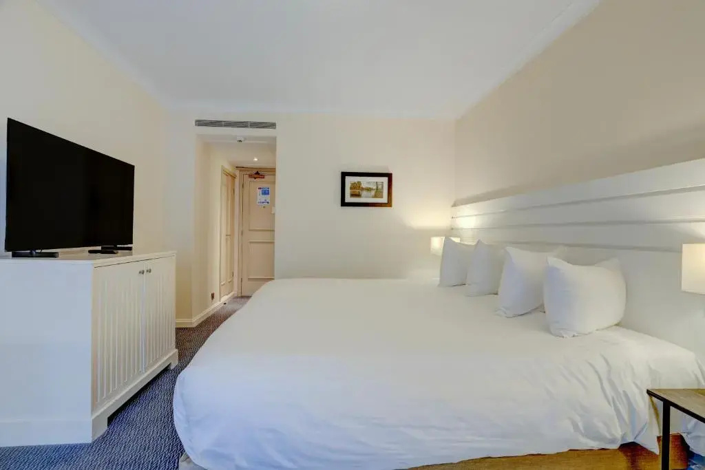 Sunday London Staines-upon-Thames Heathrow T5 - Chambres