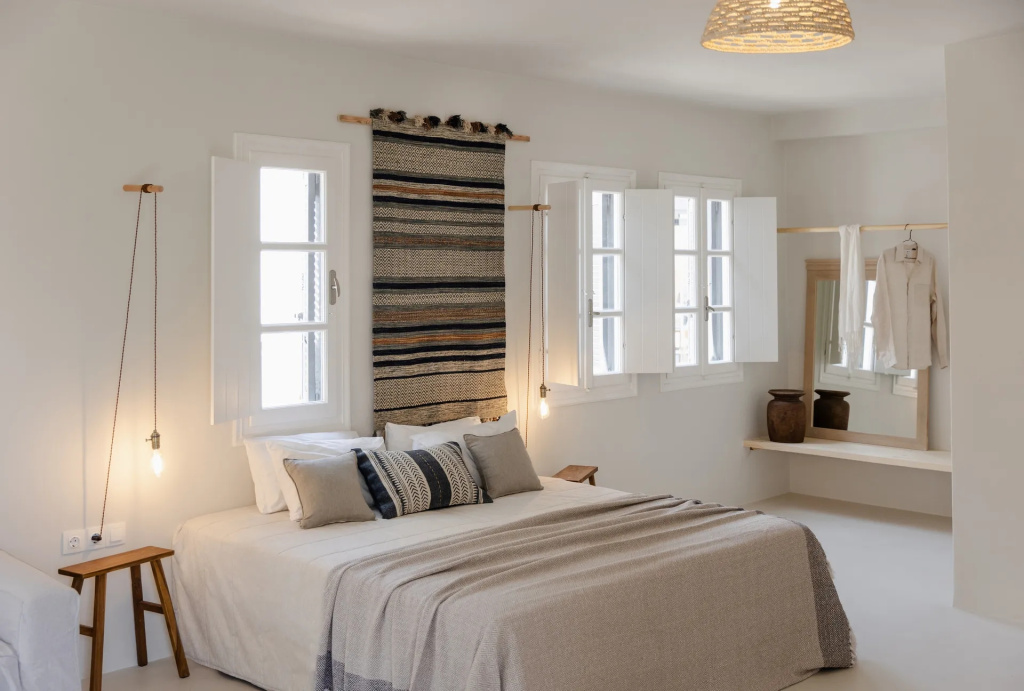 Double Suite with garden view (full double bed)