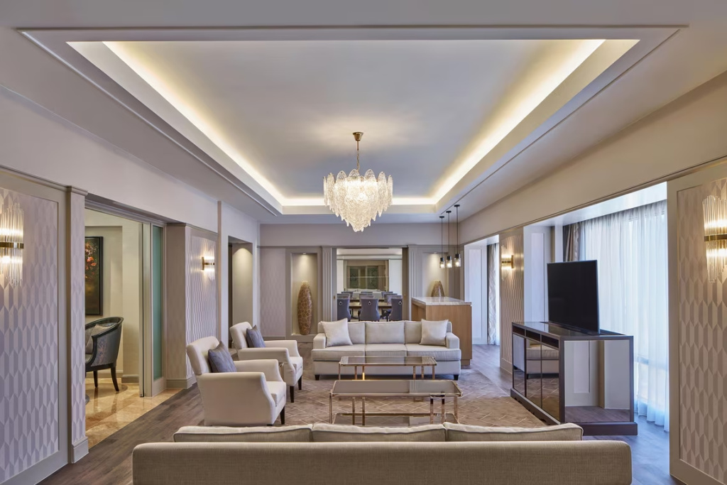 Imperial Presidential Top Floor Club Lounge Access Double Suite with city view full double bed