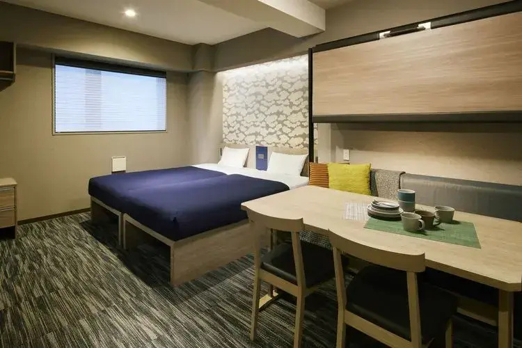 Moderate room