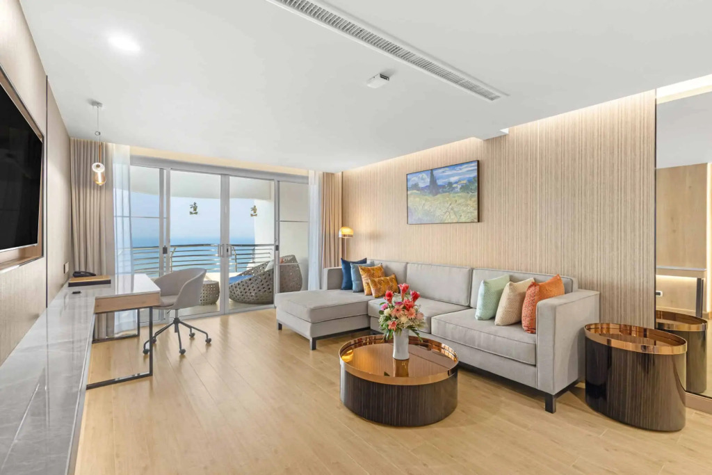 Двухместный полулюкс c 1 комнатой двуспальная кровать в Royal Cliff Beach Hotel Pattaya