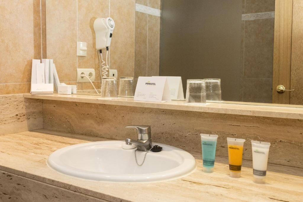 Prinsotel La Pineda Hotel - Chambres