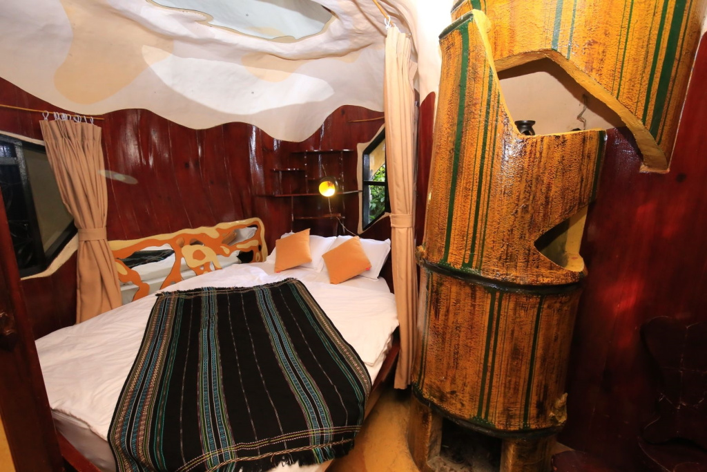 Bamboo Double room (full double bed)