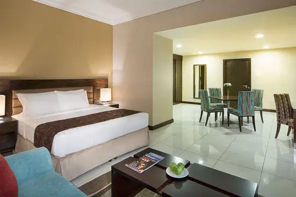 Deluxe Double Suite (full double bed)