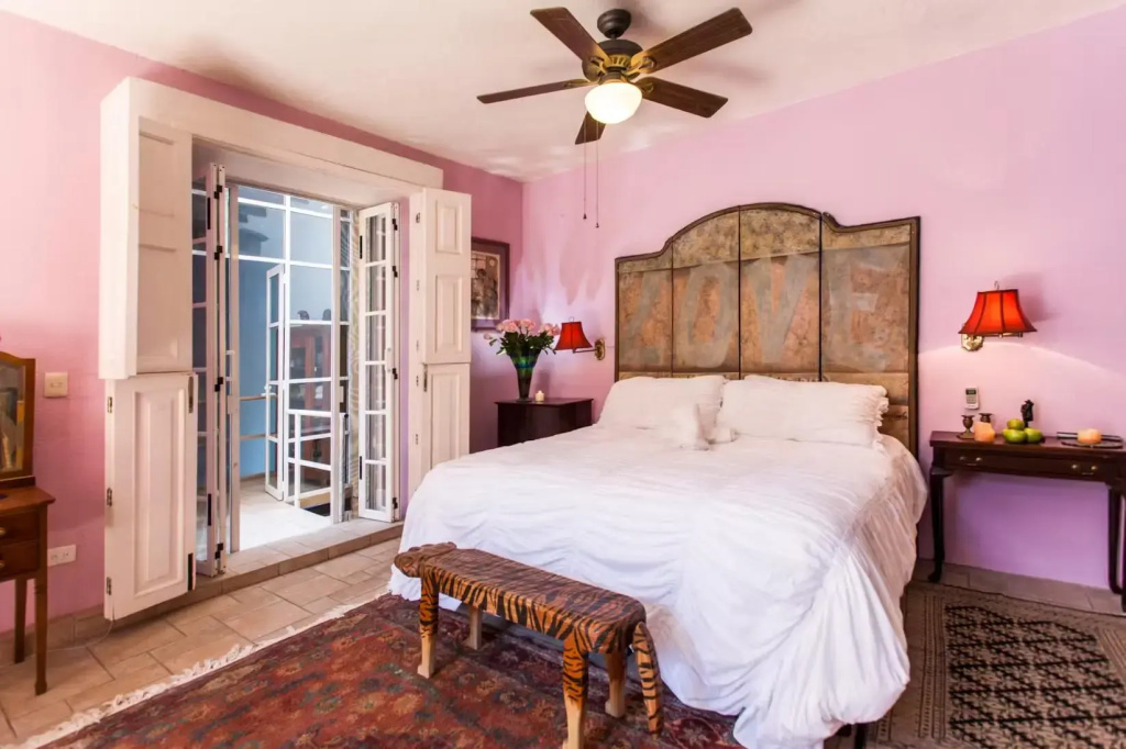 Juliette Double room (full double bed)