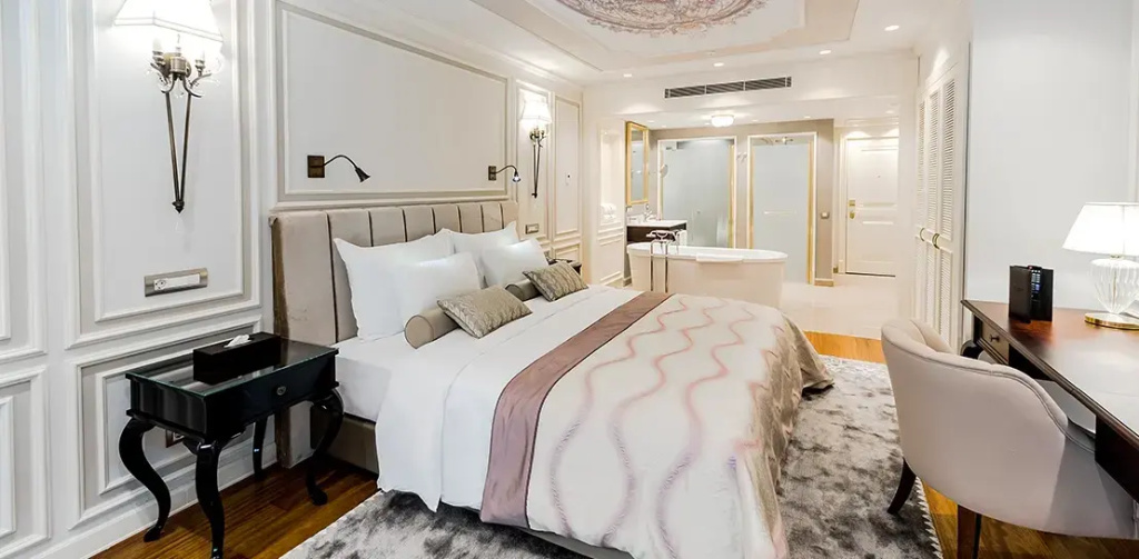 Duplex Comfort Double Suite (full double bed)