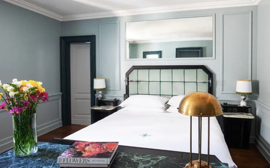 Deluxe Double room (full double bed)