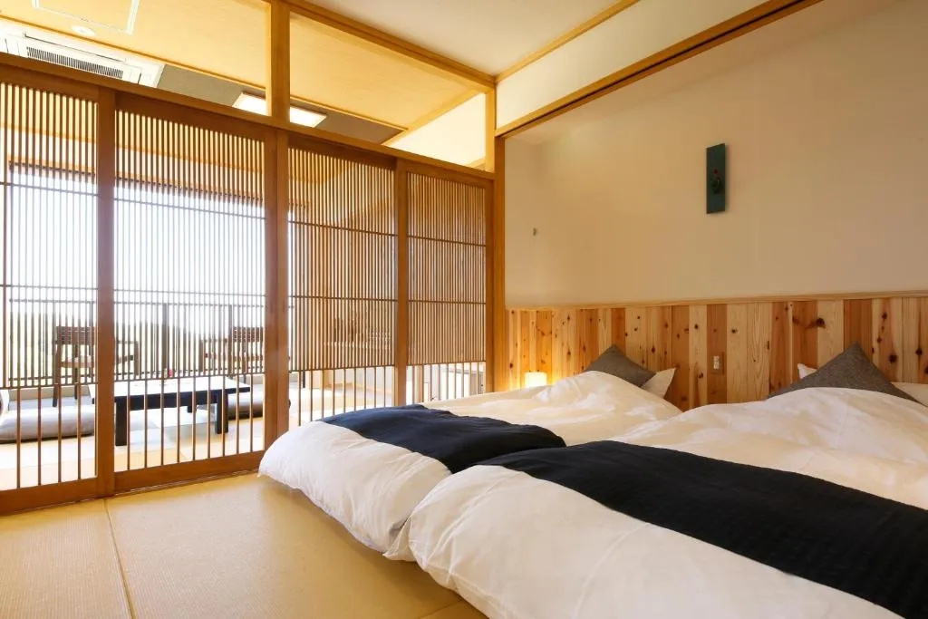 Panorama Corner View room
