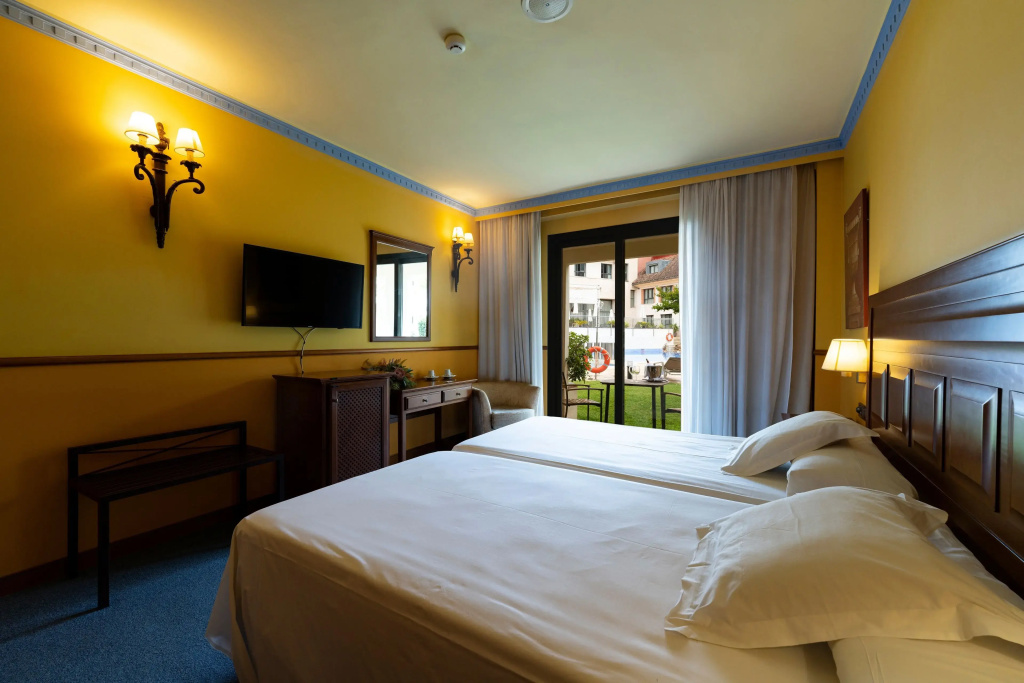 Double room (twin beds)