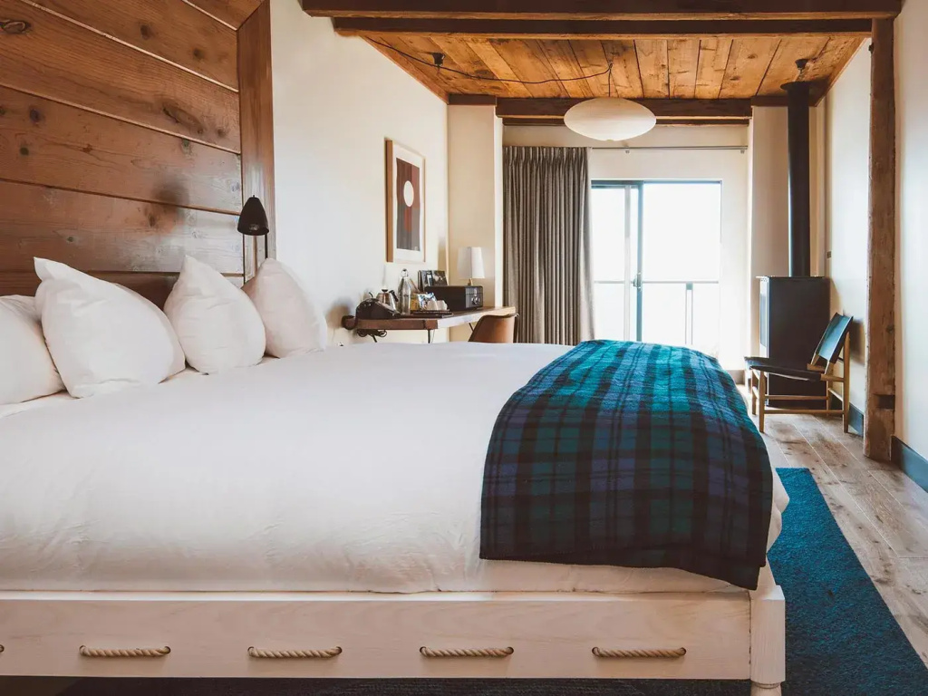 Ocean Cove Double room (full double bed)