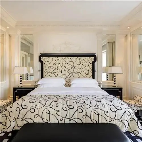 Presidential Trinita Dei Monti Double Suite (full double bed)