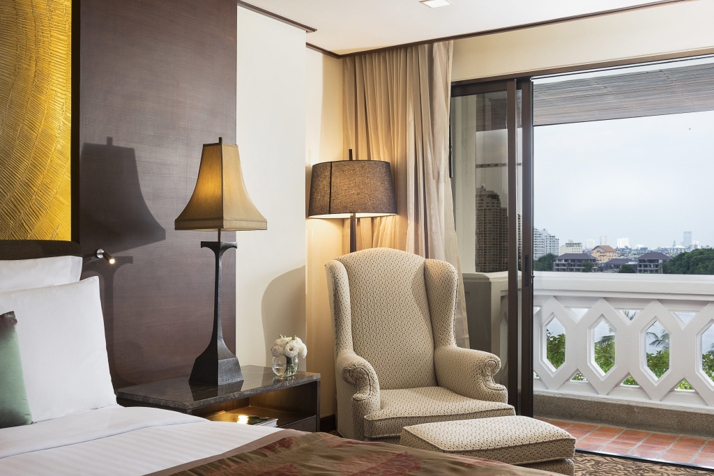 Anantara Riverside Bangkok Resort