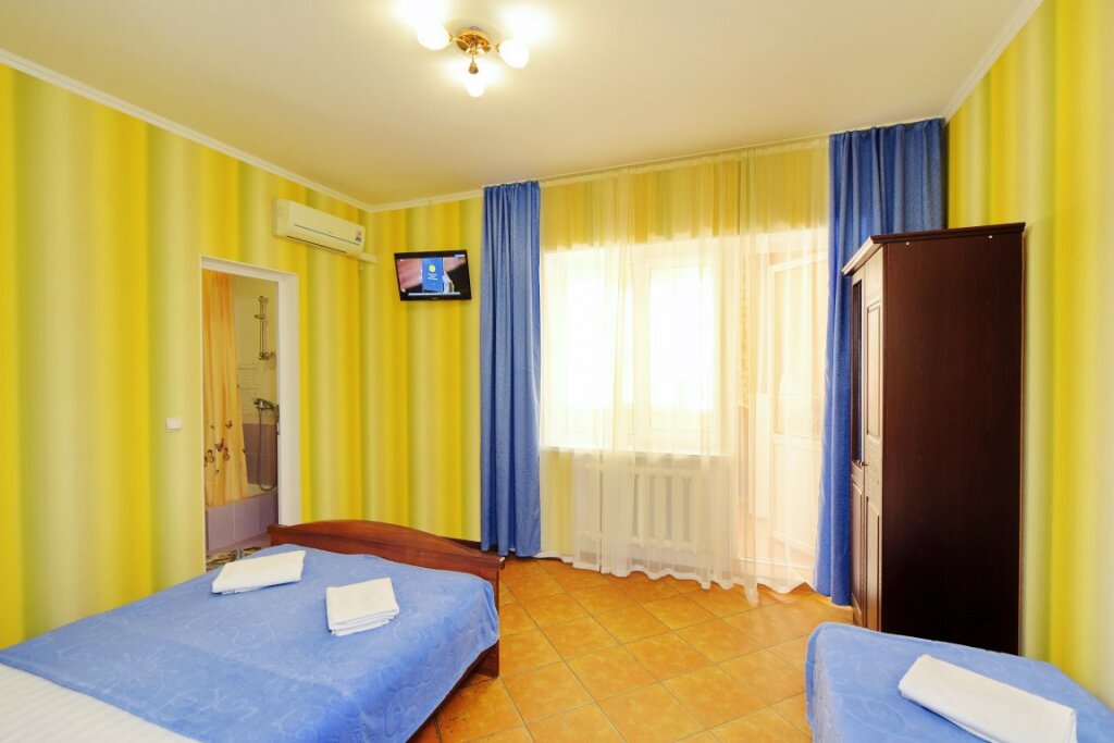 Трёхместный номер Standard в Милена