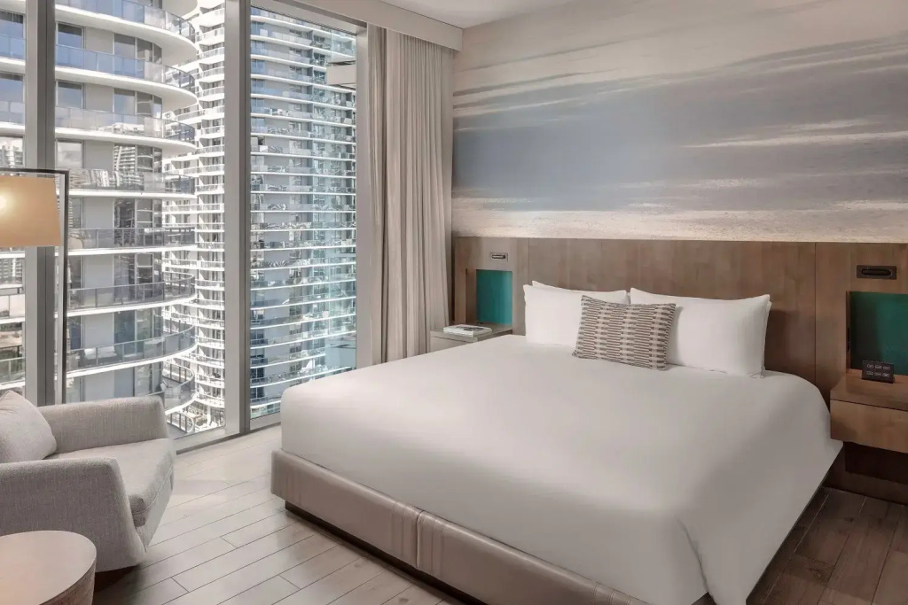 1 Bedroom Residence Double Suite with balcony (full double bed)