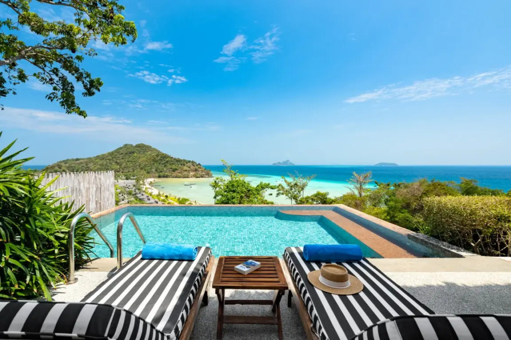 Двухместный Hillside Pool Вилла с видом на океан двуспальная кровать в Отель Saii Phi Phi Island Village