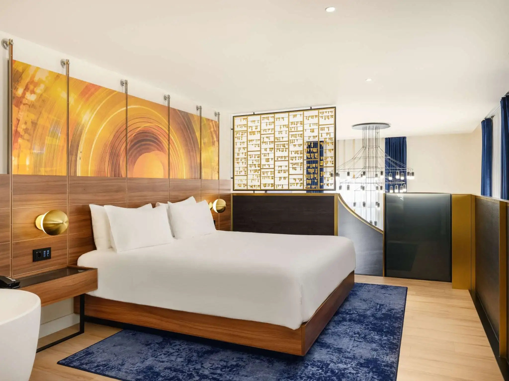 Loft Double Suite (full double bed)