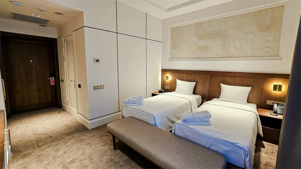 Двухместный номер Premium 2 отдельные кровати в Grand Hotel Tien Shan