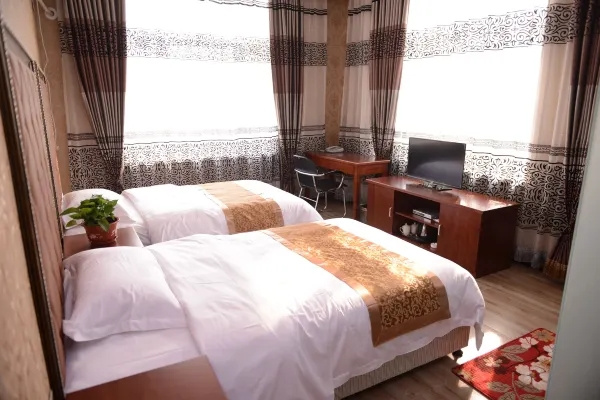 Deluxe Double room (twin beds)